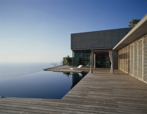 Corona Y P. Amaral: House At Jardin Del Sol