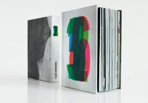 Nils Voelker: Glovebox Book
