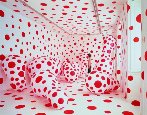 Yayoi Kusama: Ninagawa Mika in GR53